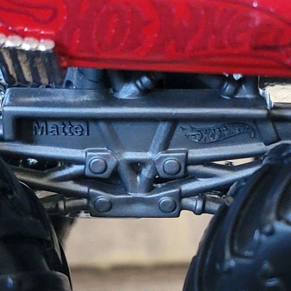 Hot Wheels 2019 Monster Trucks - Dodge Charger R/T 1:64 Scale Die-Cast M…‎